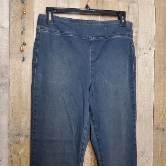 Free People In My Feelings Crop Flare Blue Jeans Pull-on Mid-rise Size Medium - Picture 5 of 11